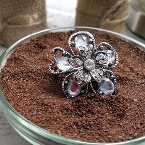 Silver flower motif ring